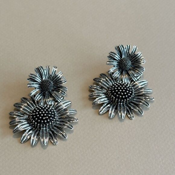 Sunflower earrings #1545 - Picture 3 of 5